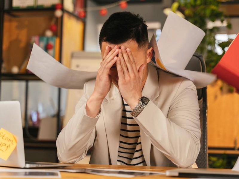 Stress am Arbeitsplatz Typische Symptome